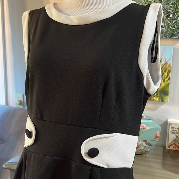 PERCEPTIONS SLEEVELESS COLORBLOCK MIDI DRESS BLACK WHITE PLUS SIZE 16 - Picture 4 of 13